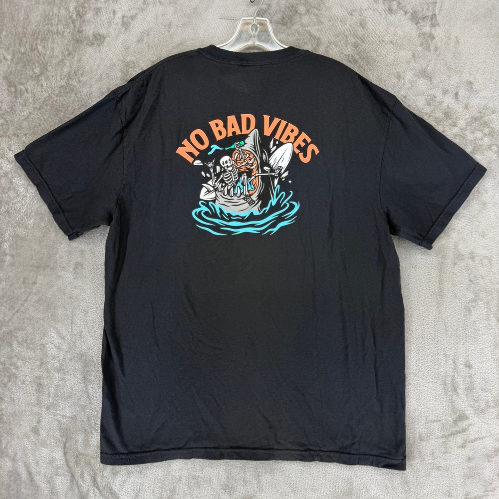 Cove T-Shirt Mens XL No Bad Vibes Shark Skeleton Graphic Black EUC